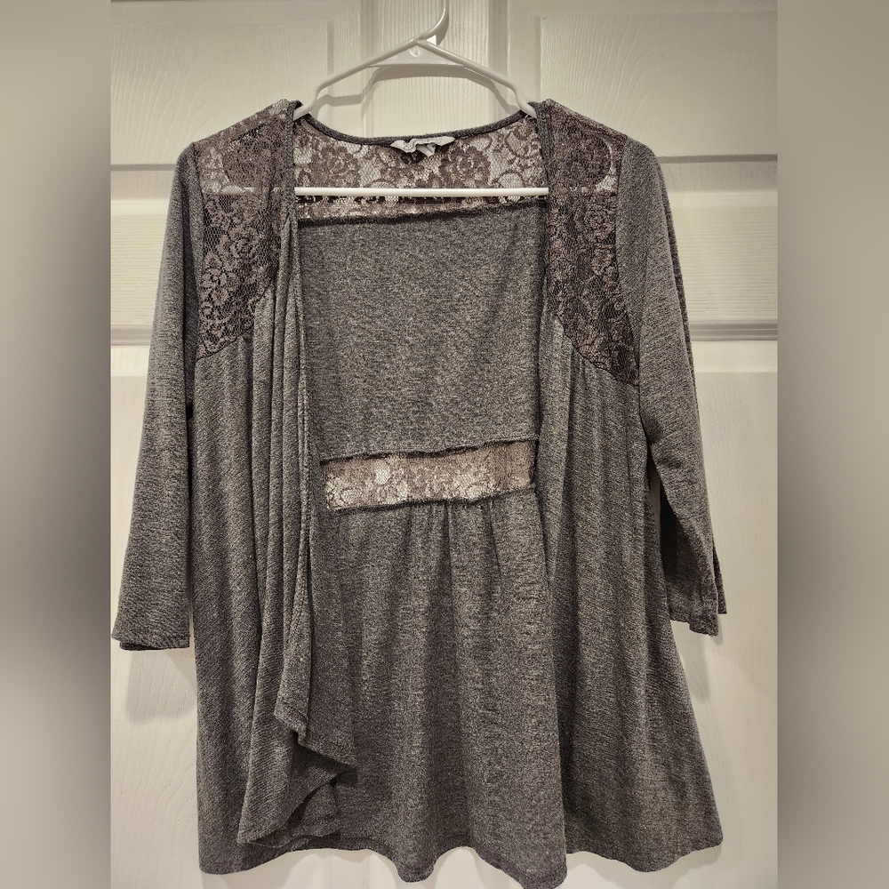 L gray cardigan